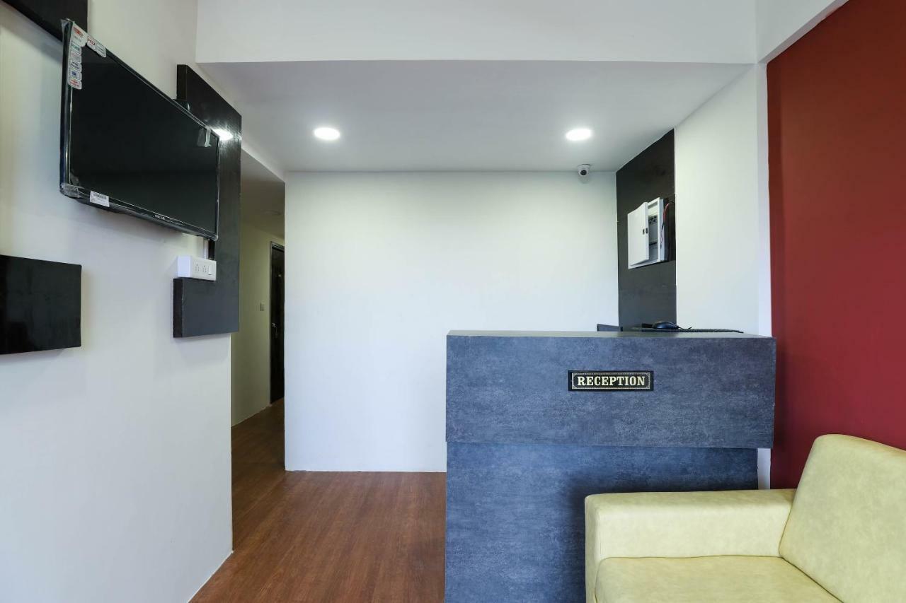 Oyo40139佩拉迪奥特酒店 阿穆达巴 外观 照片